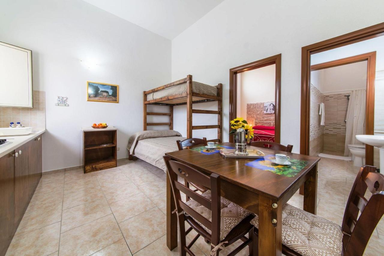Villa Silvia Luxury Residence タヴィアーノ エクステリア 写真